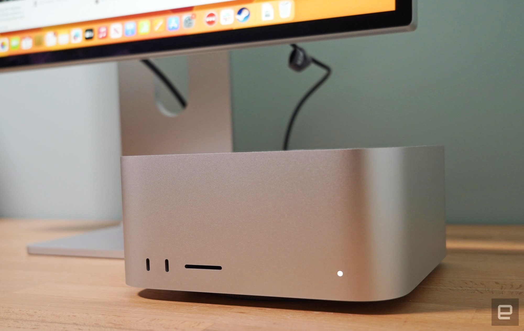 Apple Mac Studio M2 Ultra Image 3