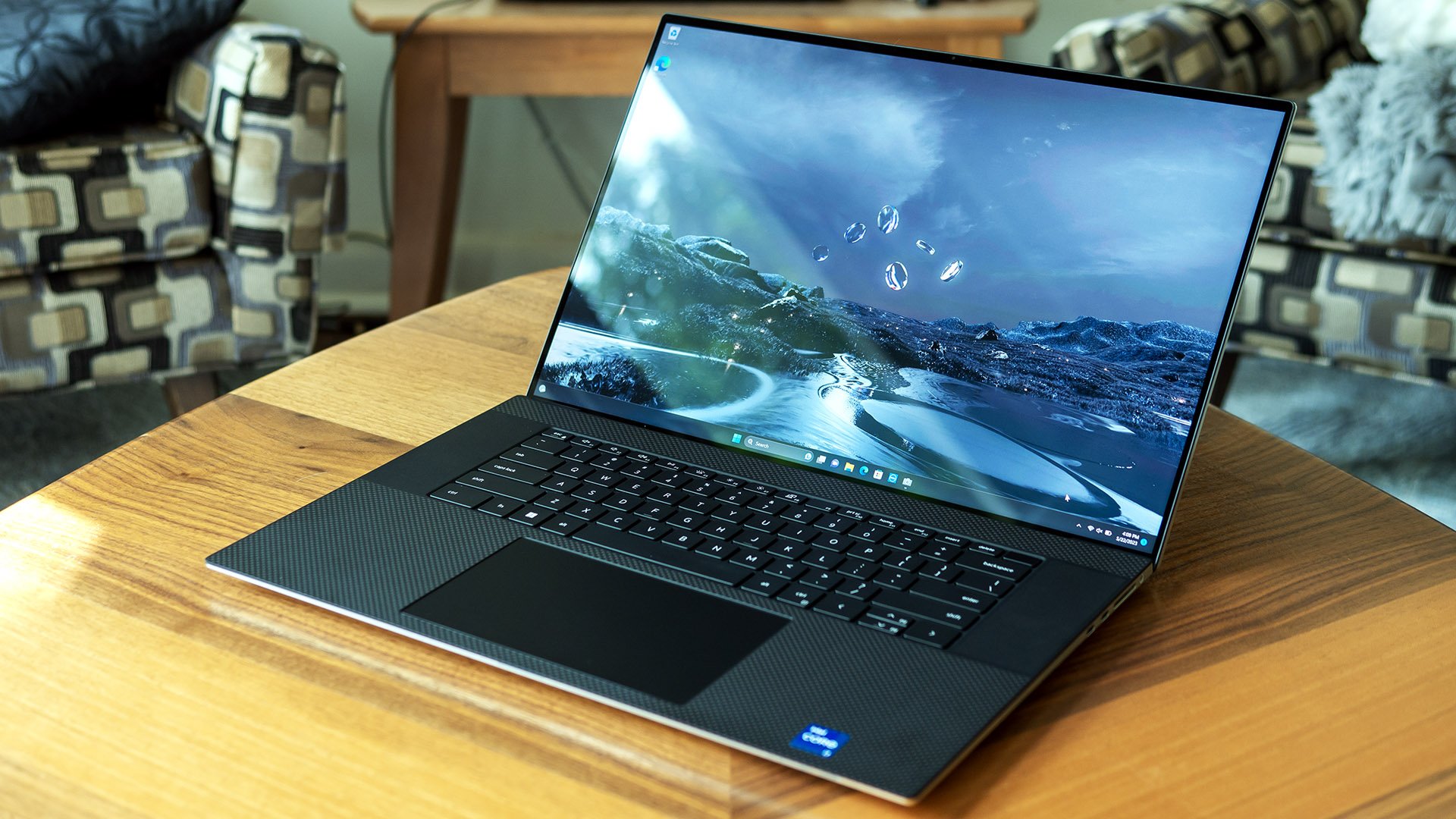 Dell XPS 17 (9730) Image 2