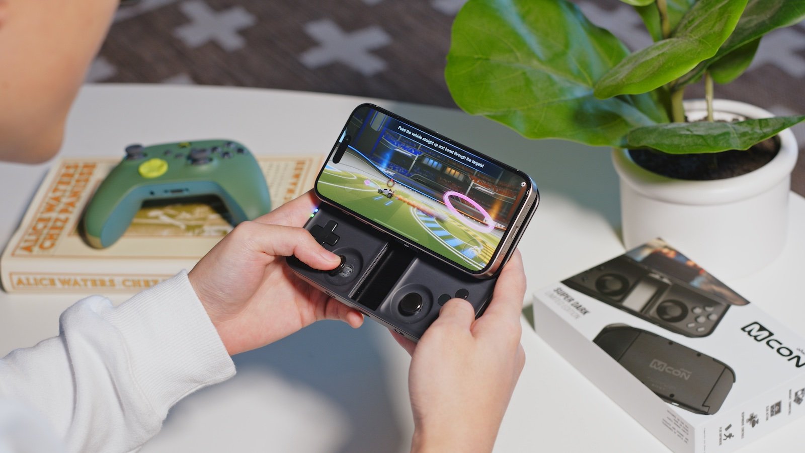 MCON Mobile Gaming Controller Image 2