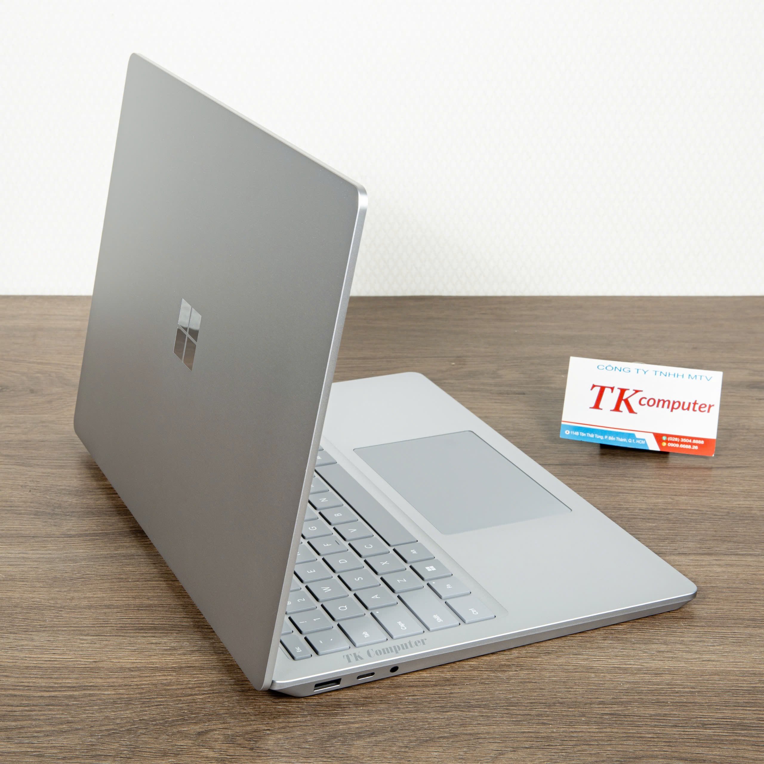 Microsoft Surface Laptop 6 Image 4