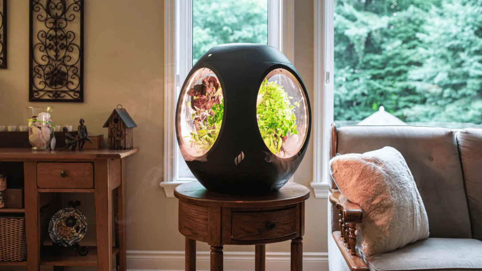 Plantaform Smart Garden Image 1