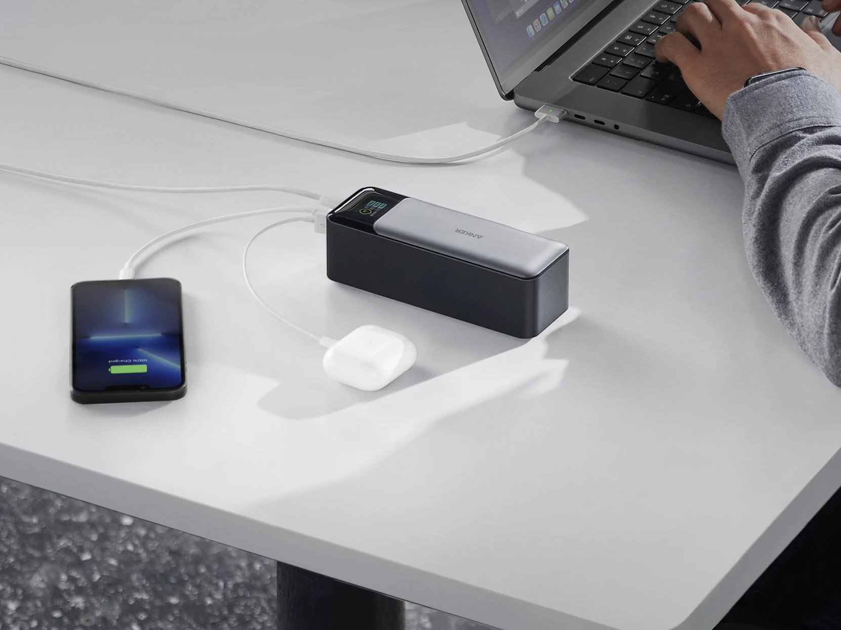 Anker 737 Power Bank Image 4