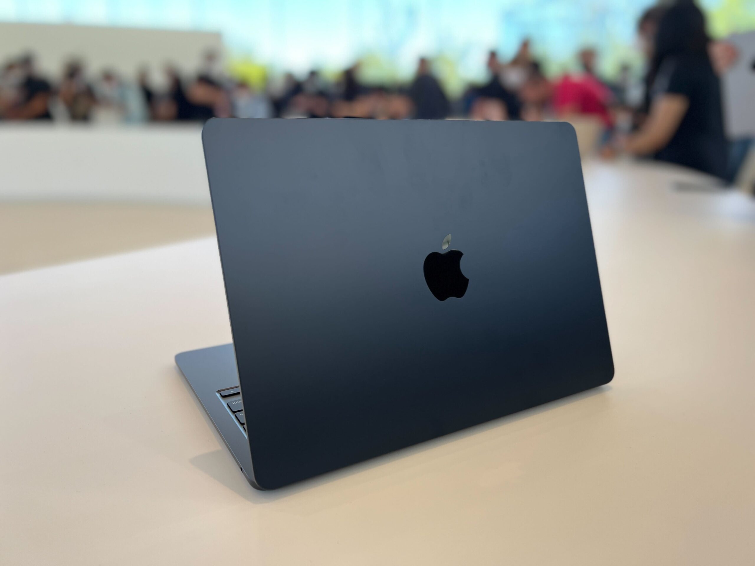 Apple MacBook Air M3 Image 3