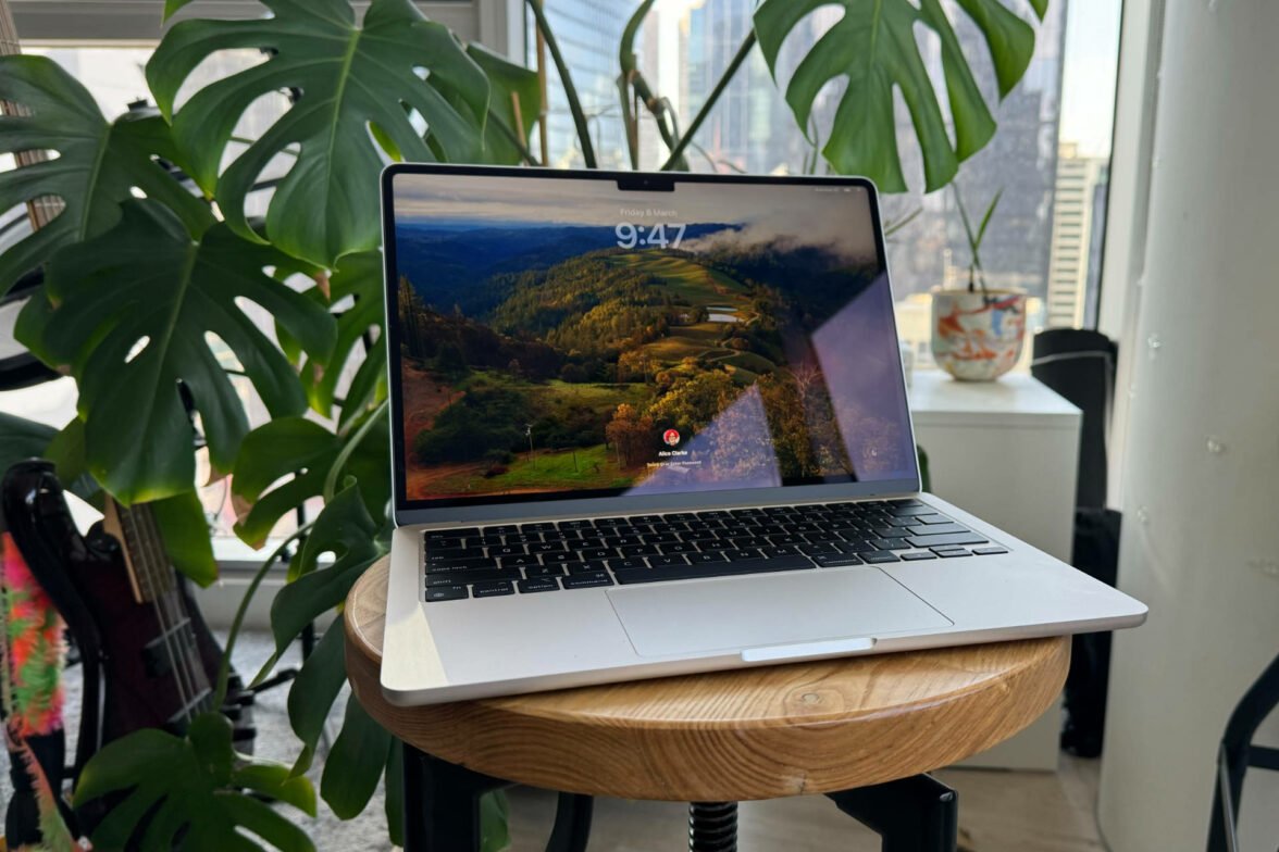 Apple MacBook Air M3 Image 4