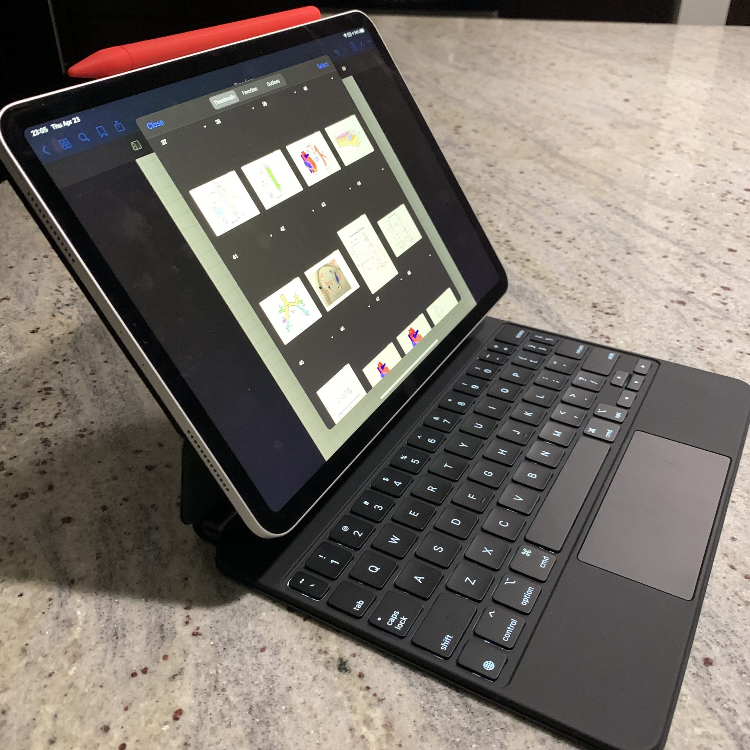 Apple Magic Keyboard Image 1