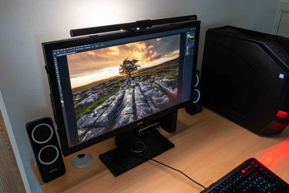 BenQ ScreenBar Halo 2 LED Monitor Light Image 1