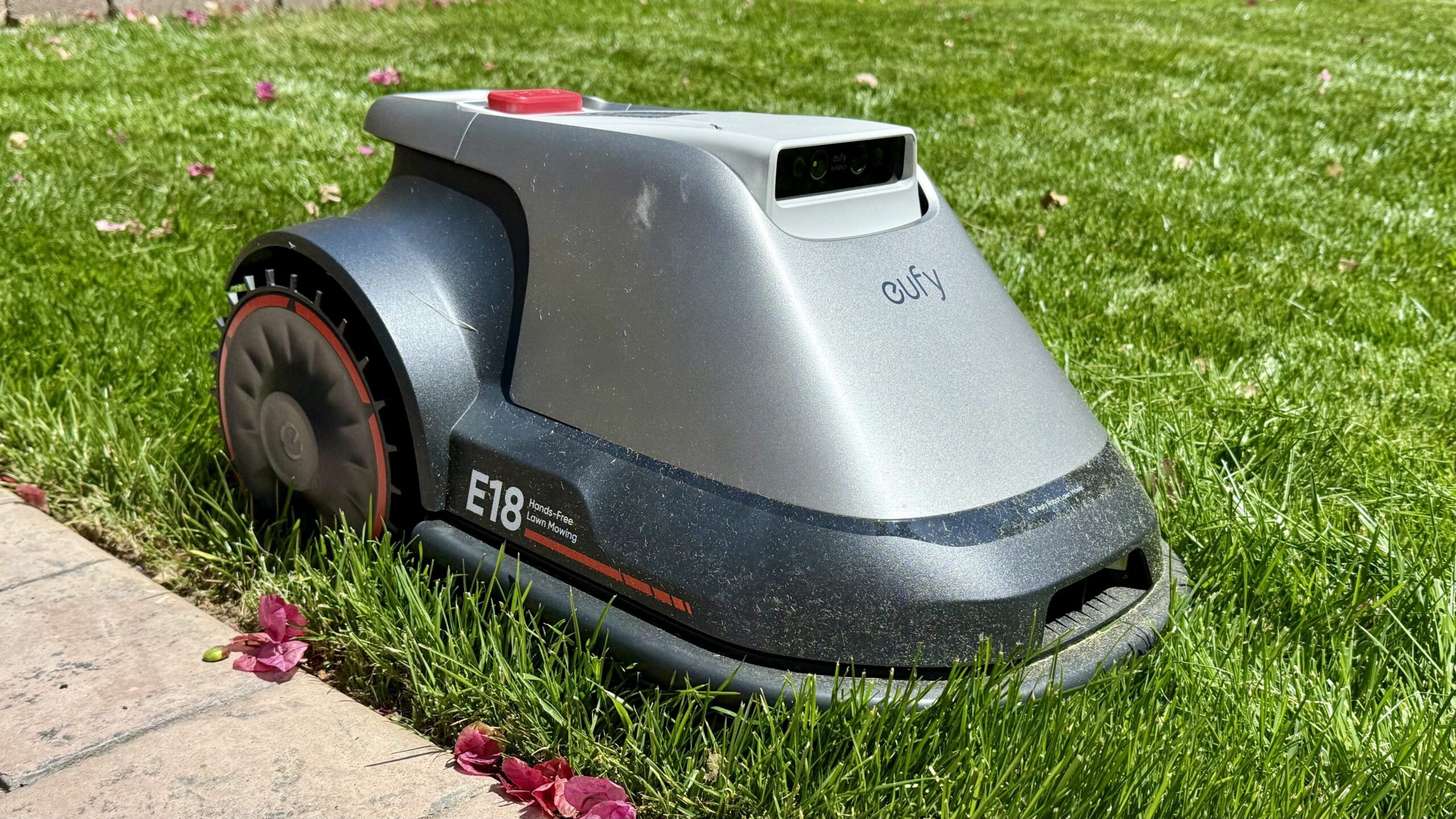 Eufy E18 Robot Lawn Mower Image 4