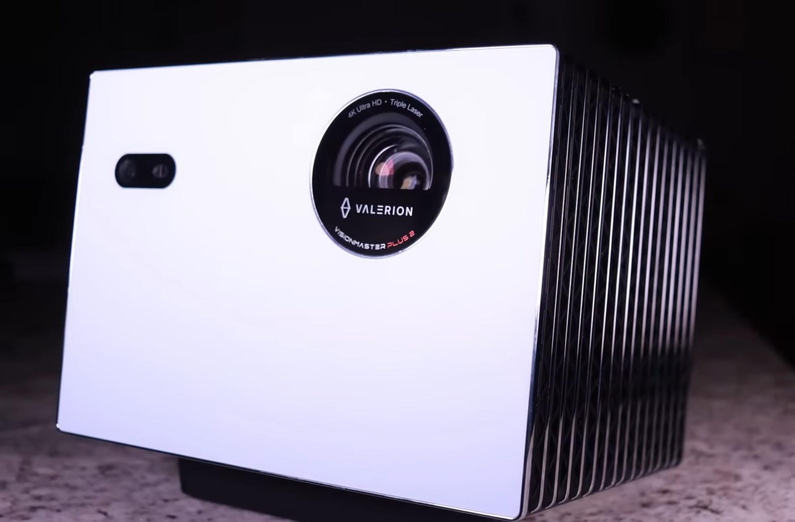 Valerion StreamMaster Plus2 4K Gaming Projector Image 2