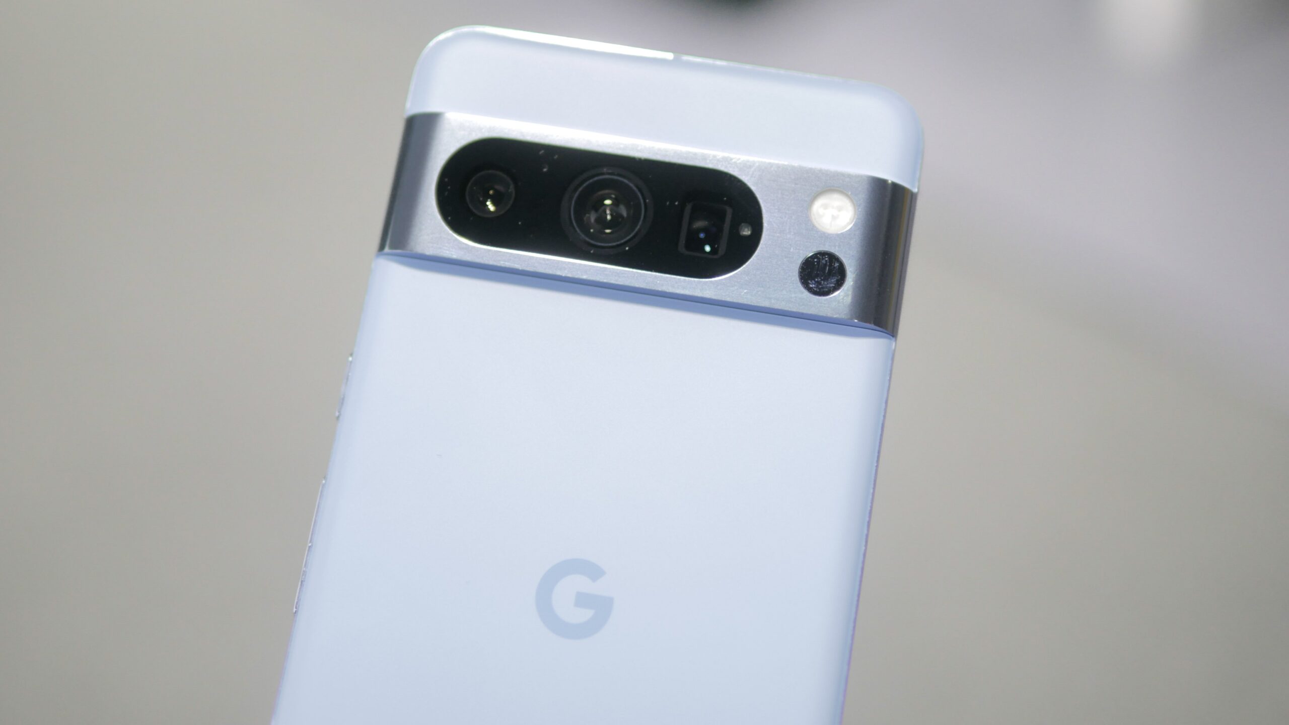 Google Pixel 8 Pro Image 1
