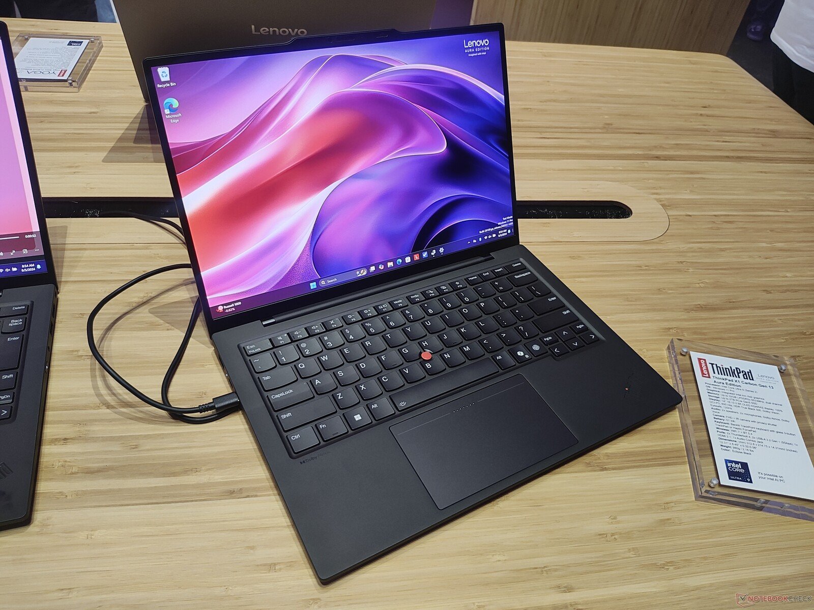 Lenovo ThinkPad X1 Carbon Gen 13 Aura Edition Image 3