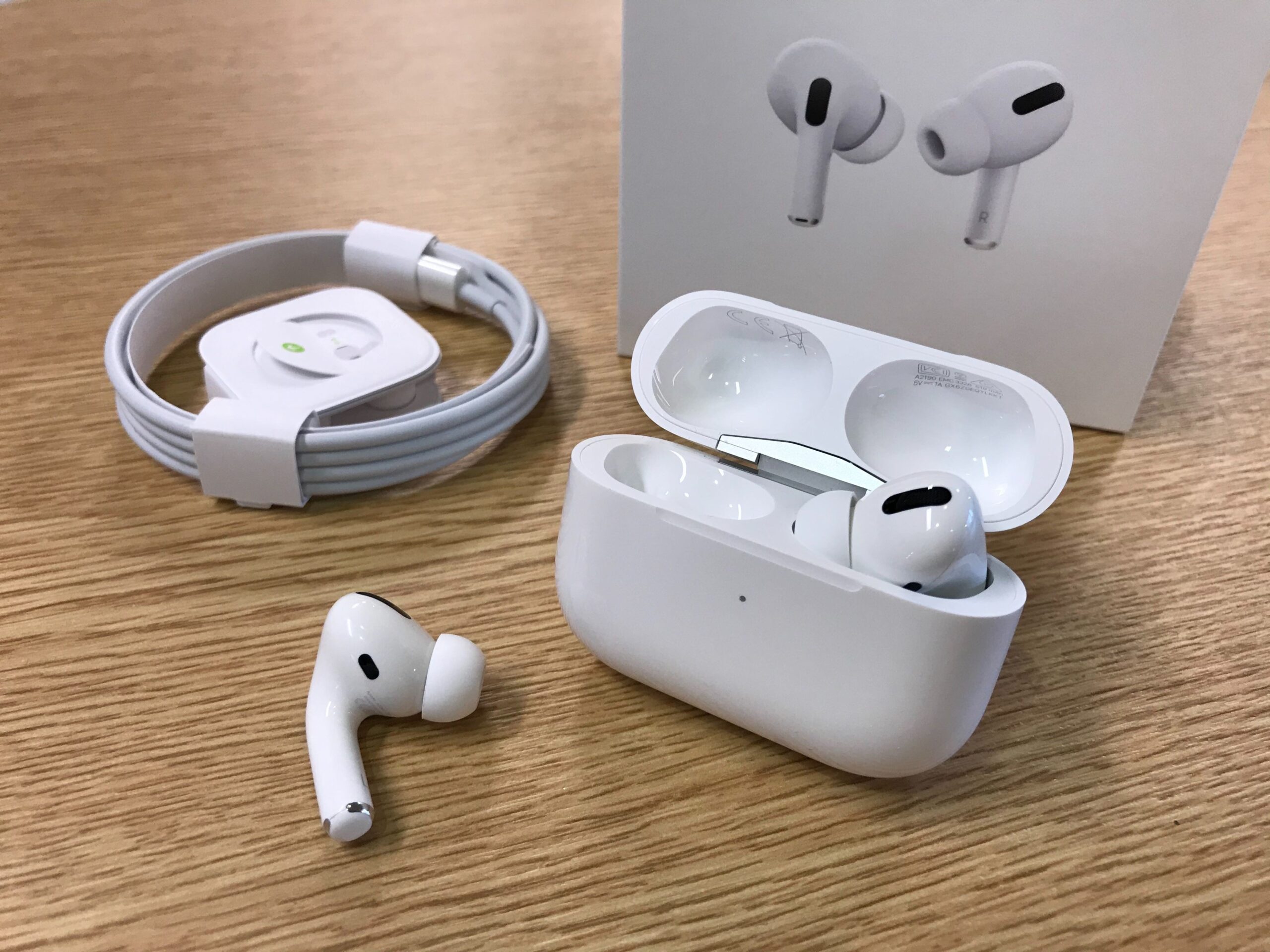 Apple AirPods Pro (2nd gen) Image 3