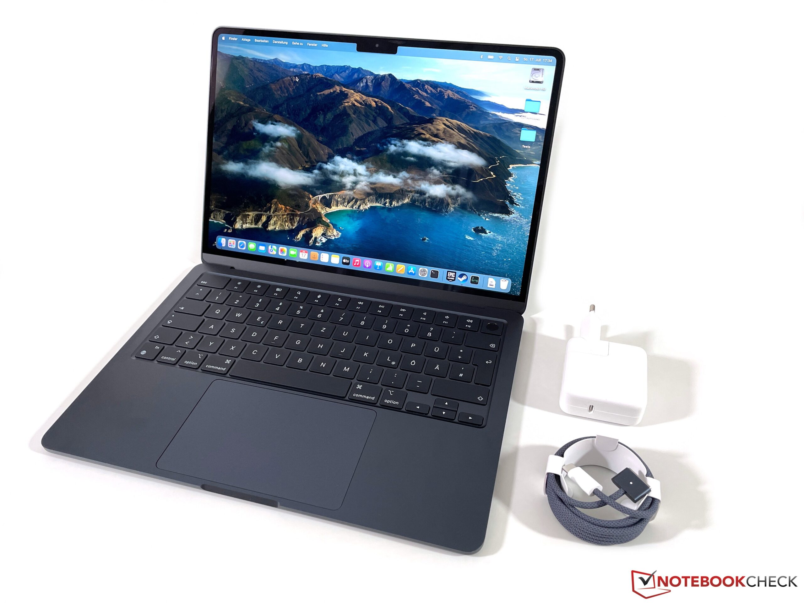 Apple M3 MacBook Air (13-inch) Image 4