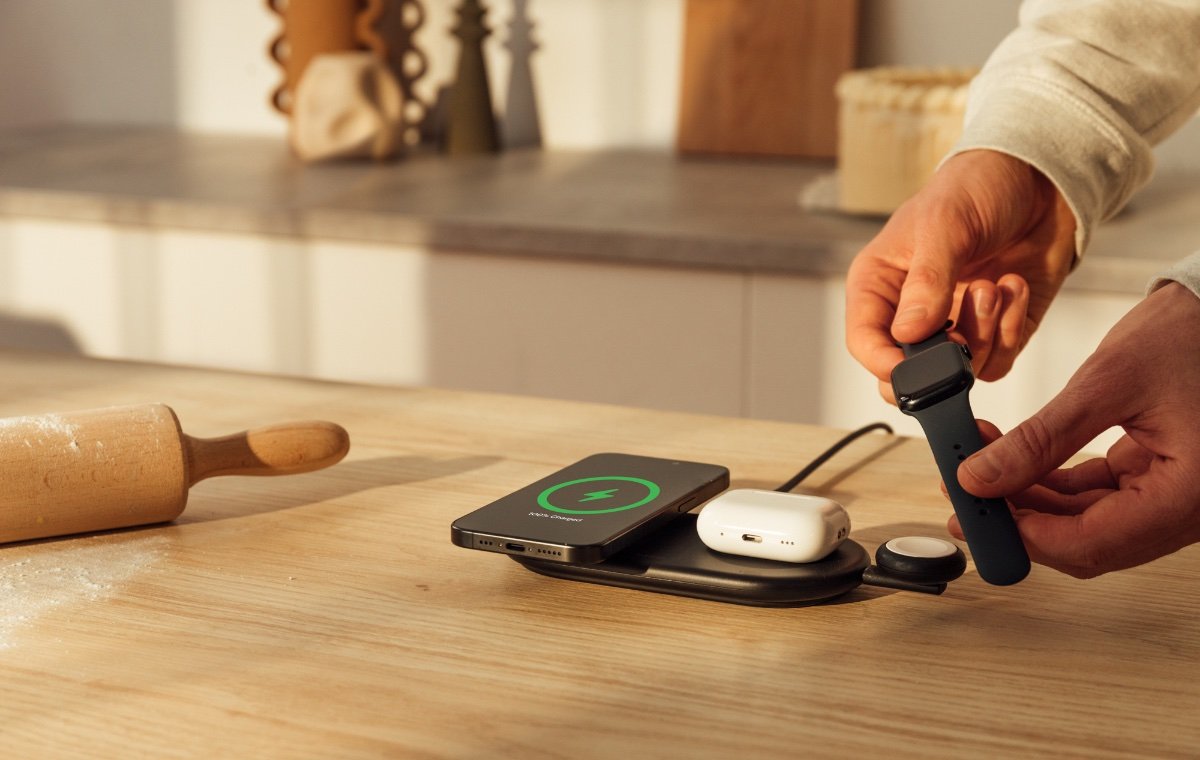 Belkin BoostCharge Pro 3-in-1 Magnetic Wireless Charging Pad with Qi2 Image 4