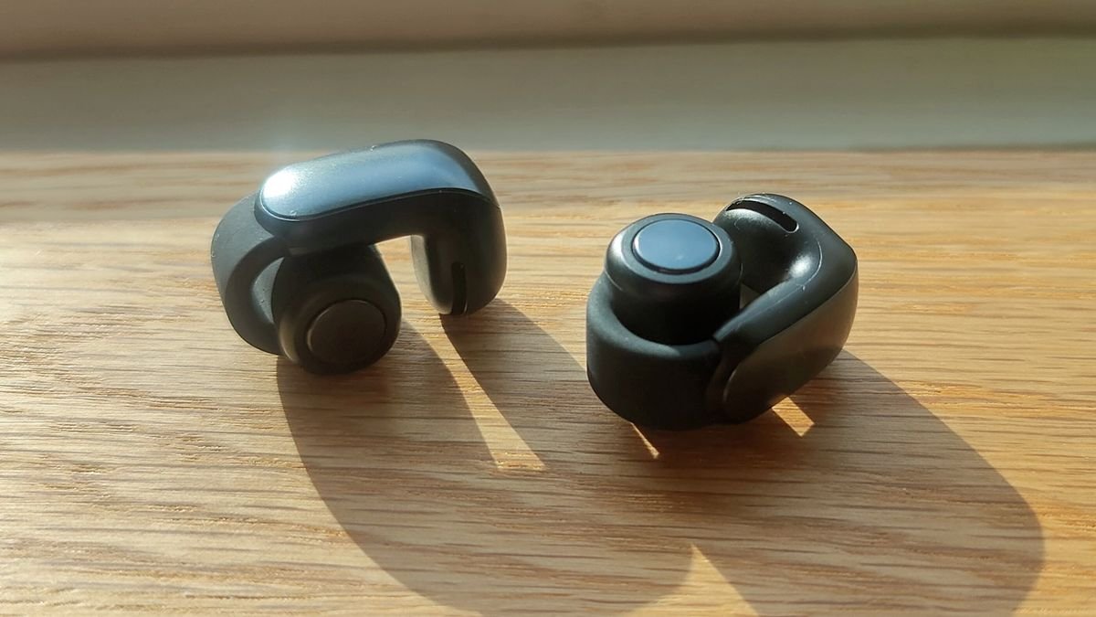 Bose Ultra Open Earbuds Image 3