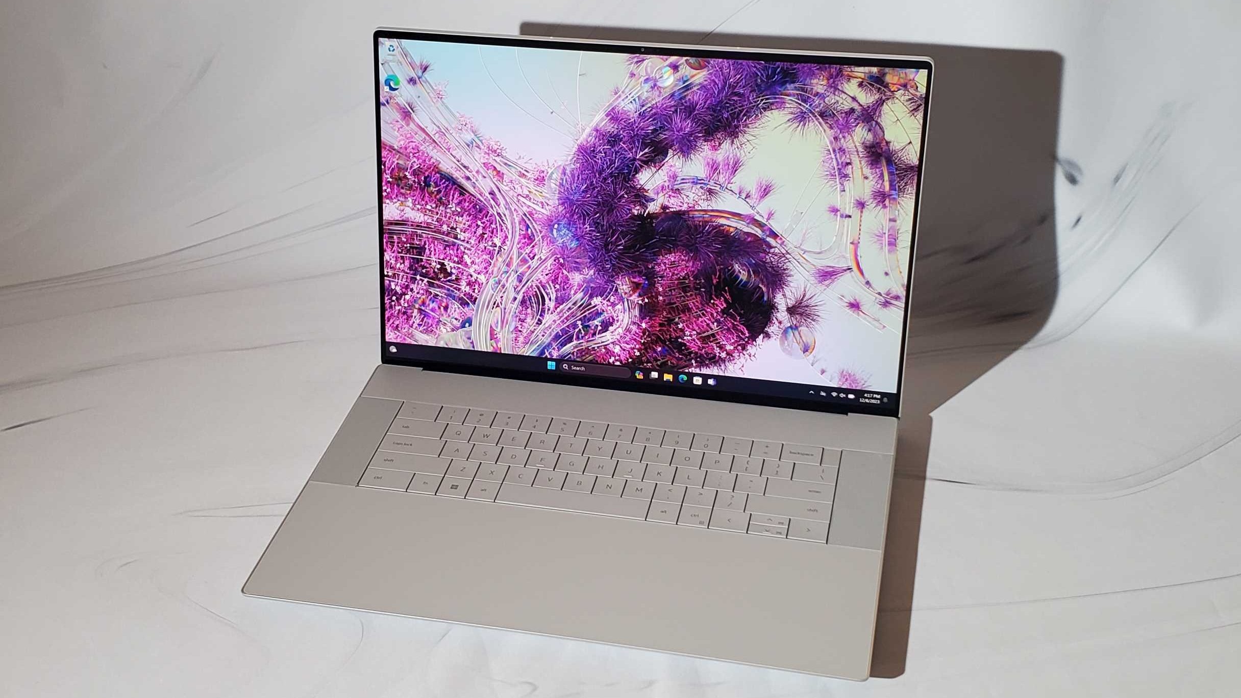 Dell XPS 16 Image 2