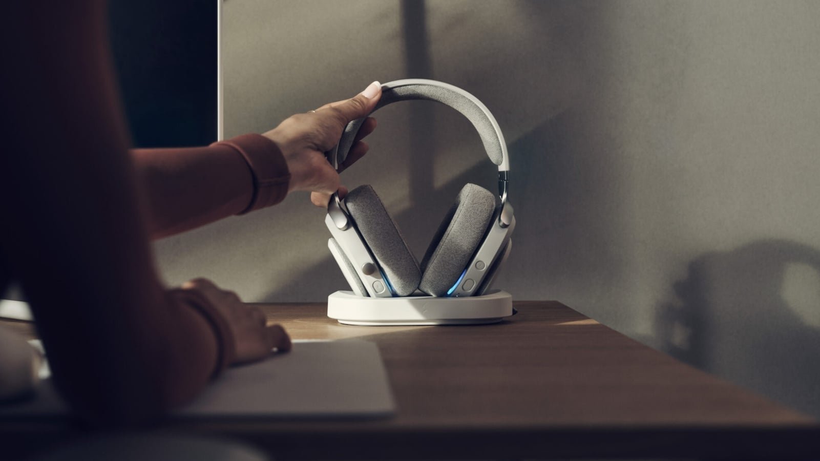 Fractal Design Scape Light - Wireless PC Gaming Headset Image 3