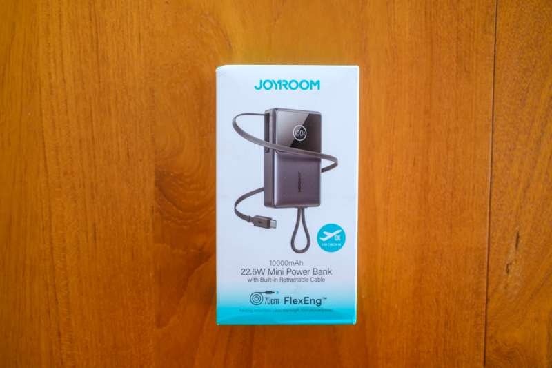 JOYROOM JR-PR1 retractable power bank Image 2