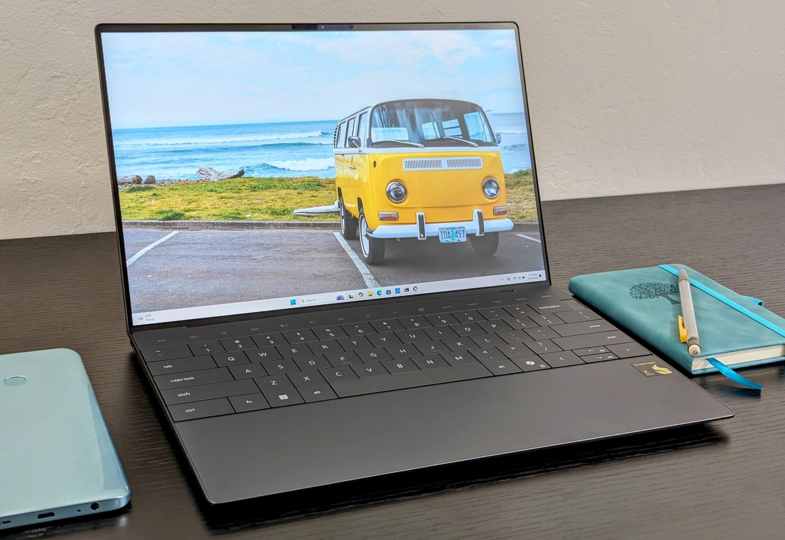 Laptops with Qualcomm Snapdragon X Elite (e.g., Dell XPS, Lenovo Yoga) Image 2