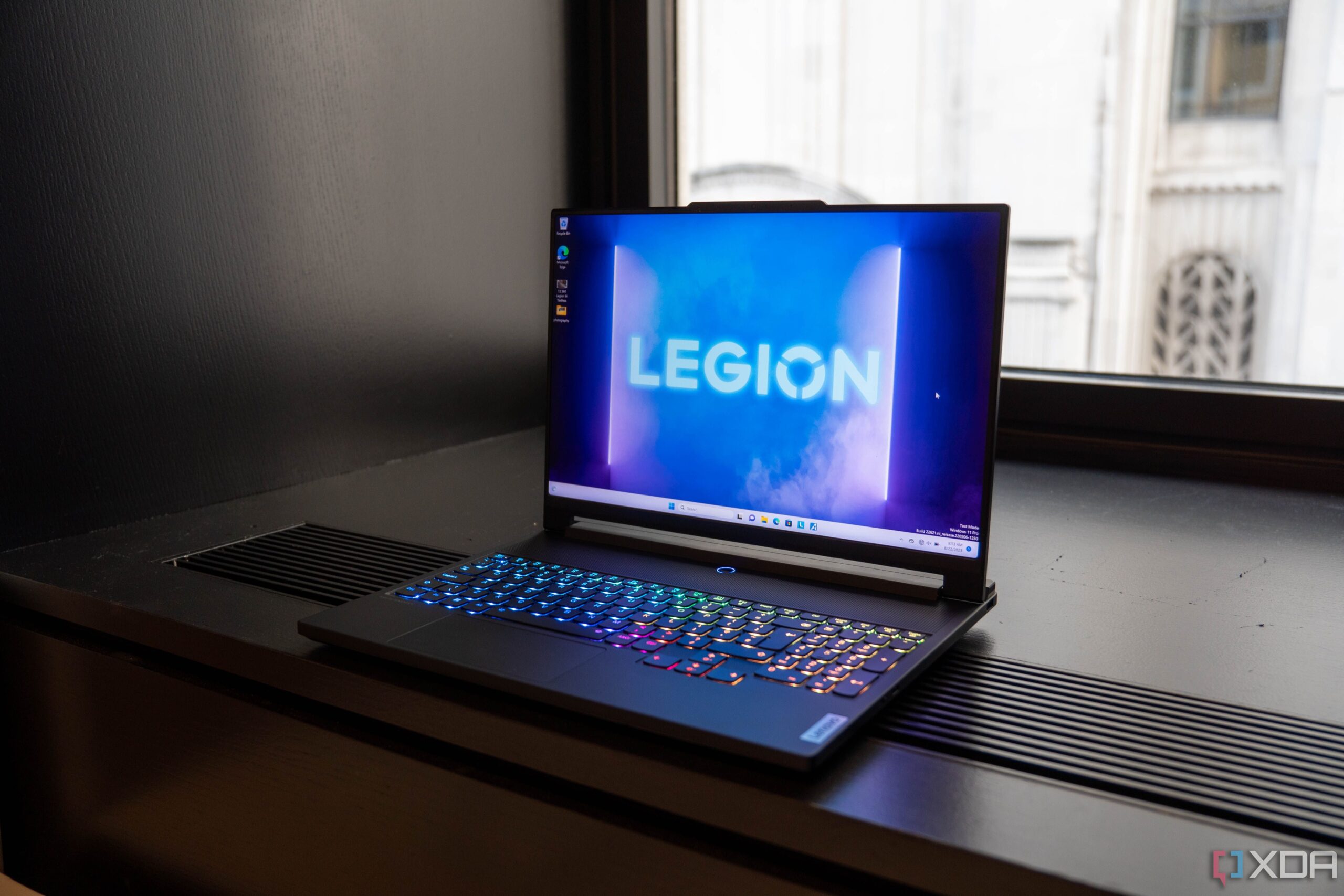 Lenovo Legion 7i 16 Gen 10 Image 2