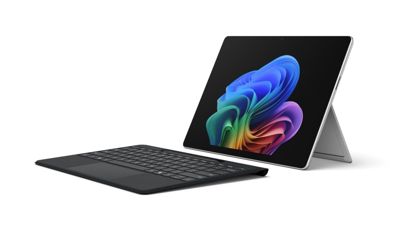 Microsoft Surface Laptop 6 (Copilot+ PC) Image 3