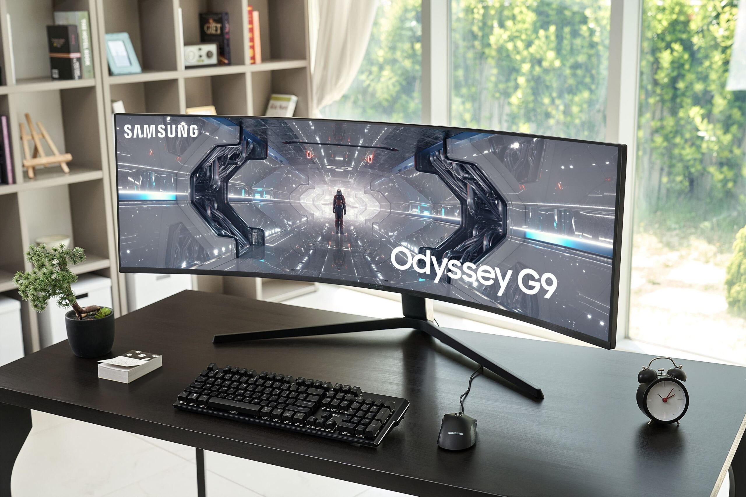 Samsung Odyssey OLED G9 (2024 Model) Image 2