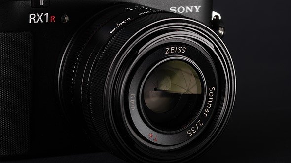 Sony RX1R III camera Image 4