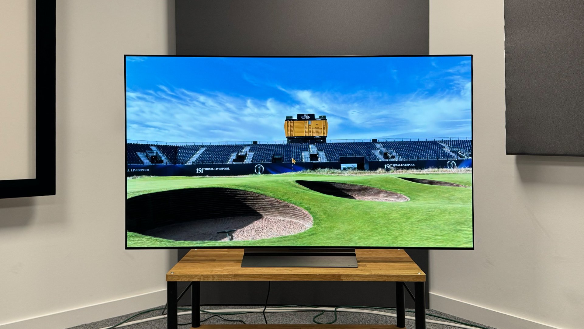 LG OLED C4 Image 2