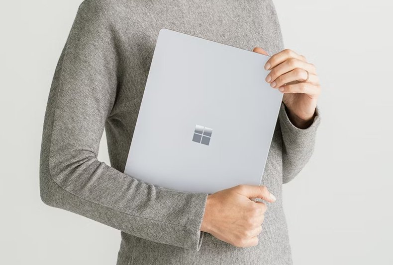 Microsoft Surface Laptop 6 (Consumer) Image 3