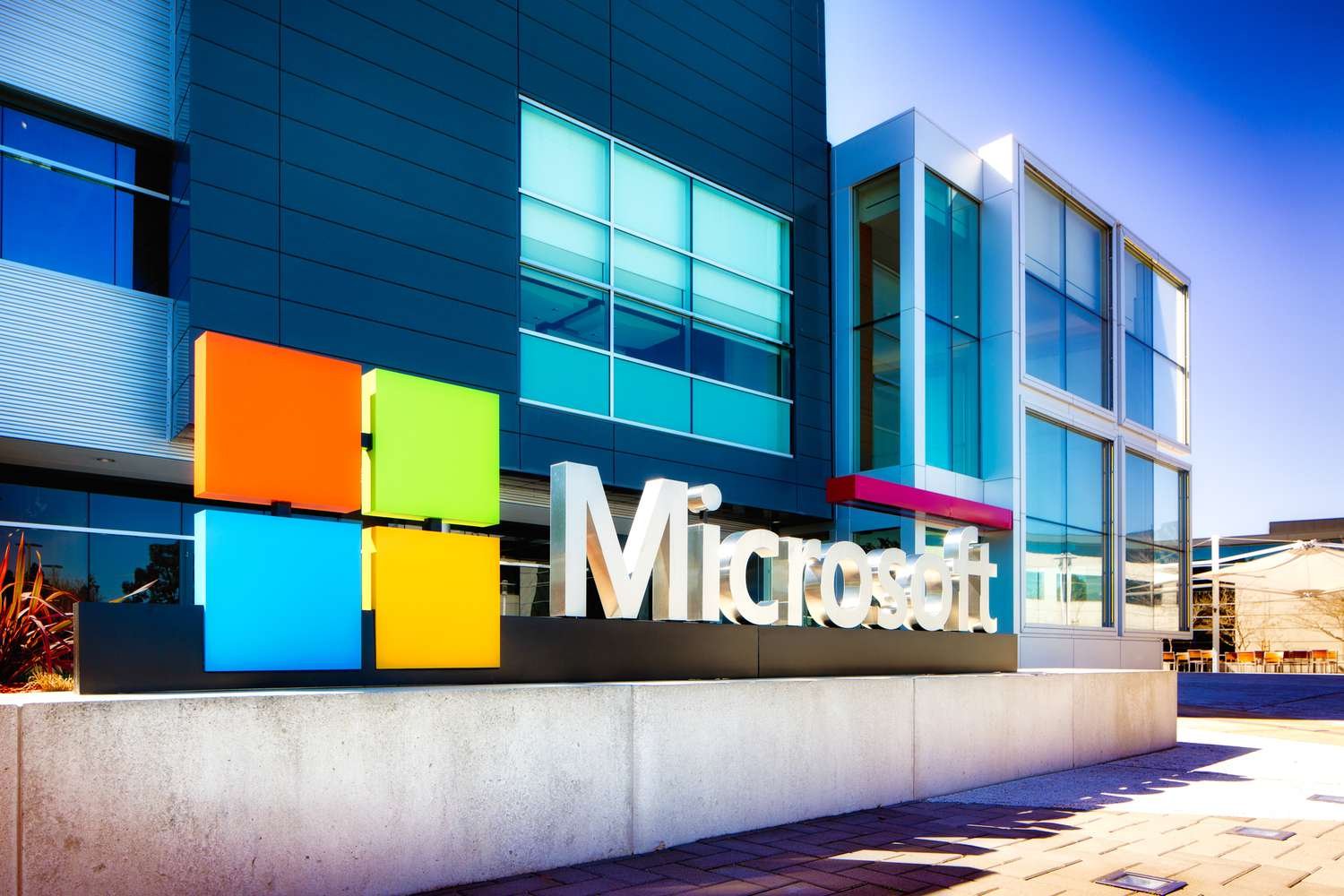 Microsoft Surface Pro 10 / Laptop 6 (Expected Apr/May 2024) Image 2