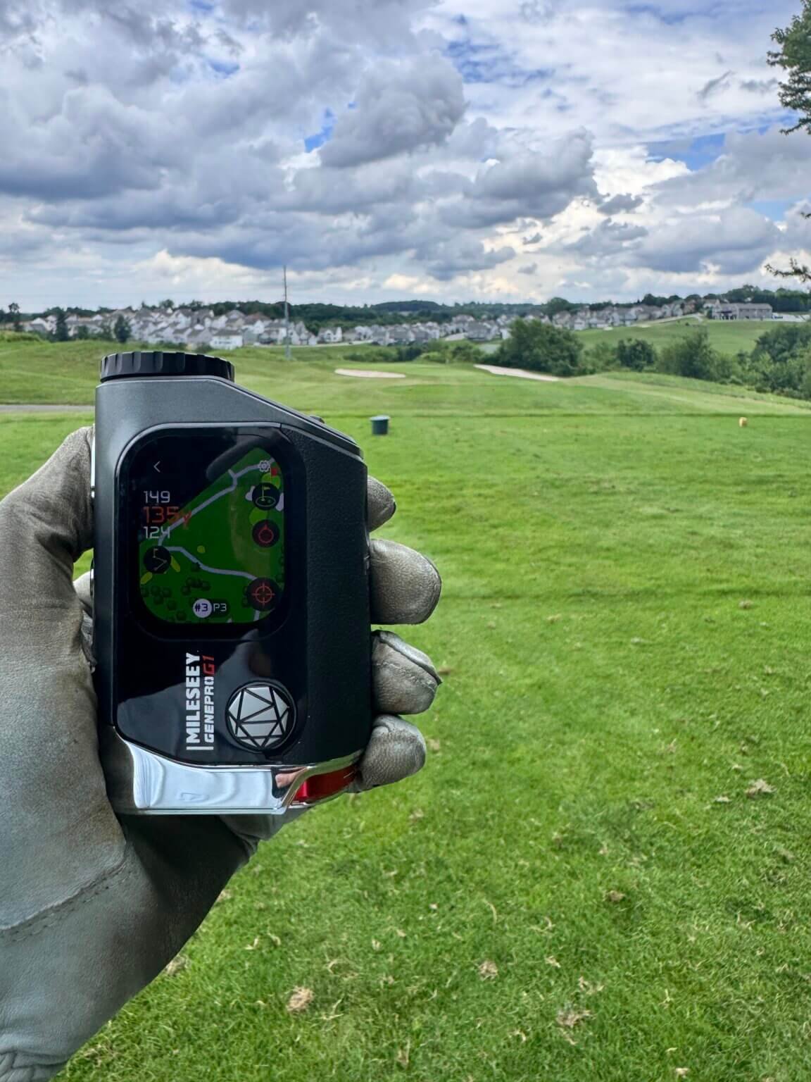 Mileseey Golf GenePro G1 Touchscreen & GPS Rangefinder Image 3