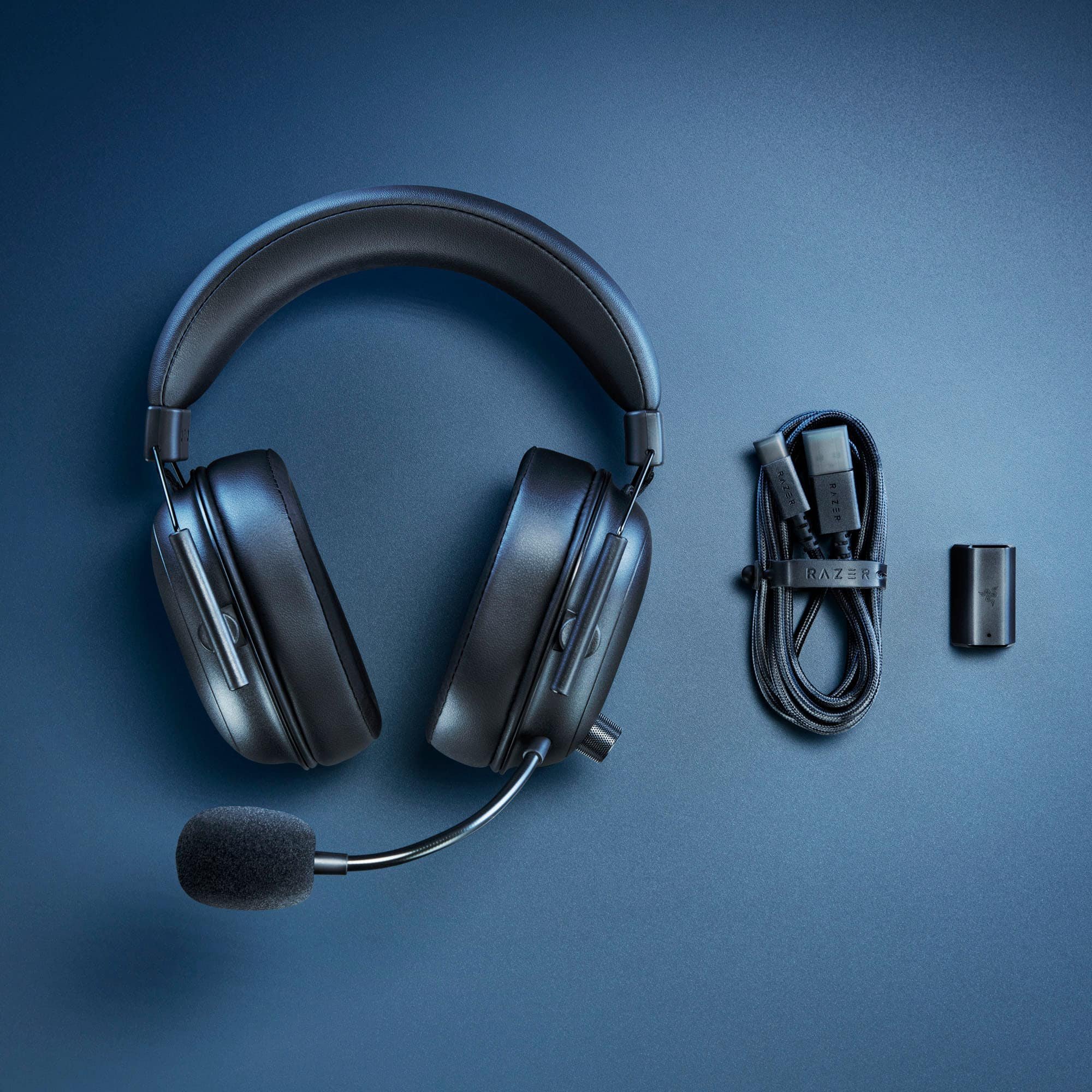 Razer BlackShark V2 HyperSpeed Wireless Headset Image 4
