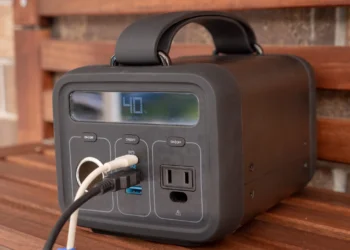 Anker PowerHouse 200 - front design view