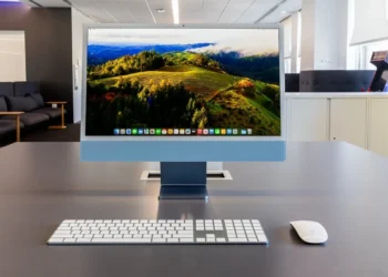 Apple iMac 24-inch (M2, 2023) - front design view