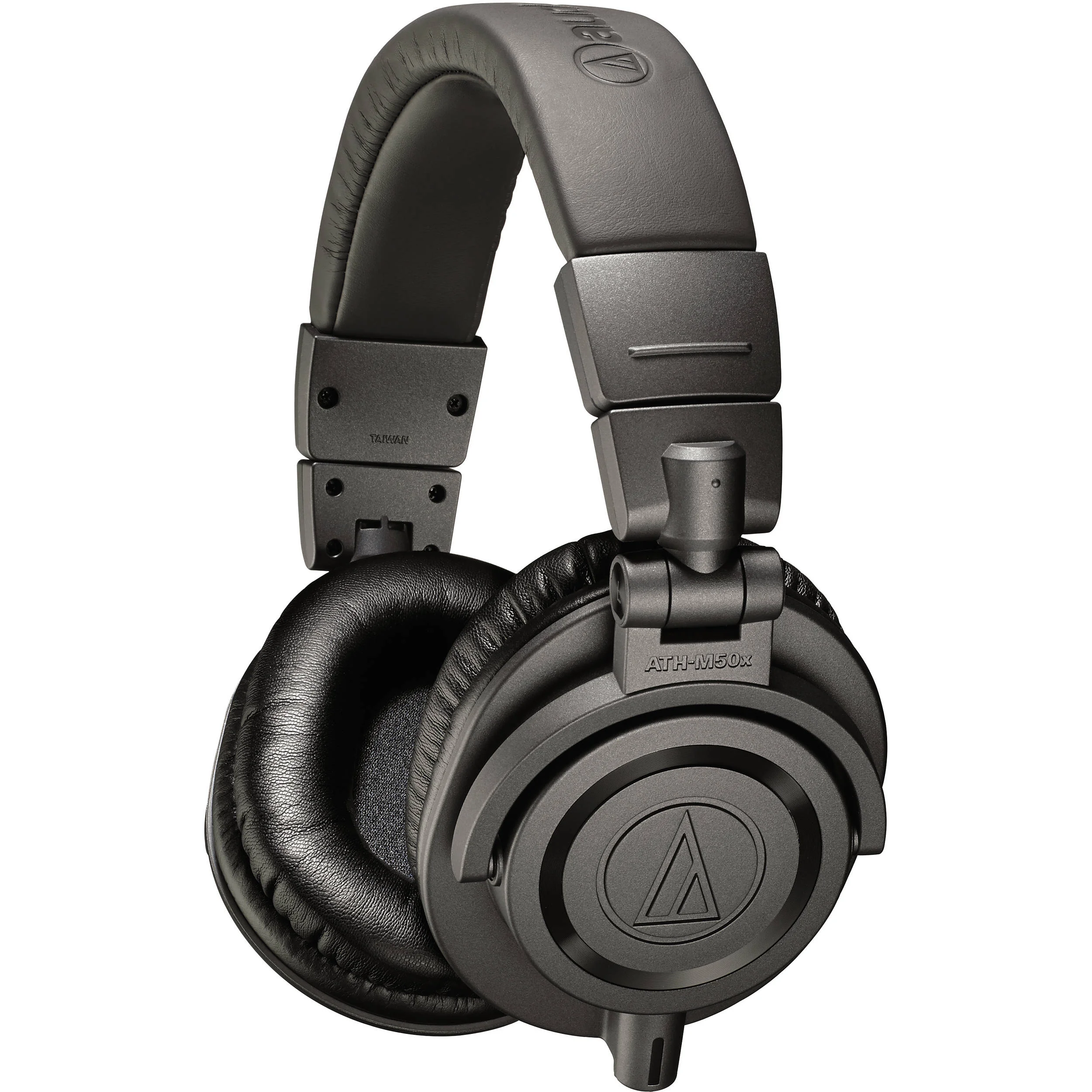 Audio-Technica ATH-M50x - detail closeup