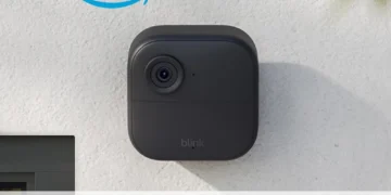 Blink Outdoor 4 (4th Gen) - front design view