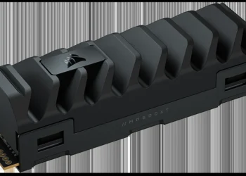 Corsair MP600 PRO XT NVMe SSD - front design view