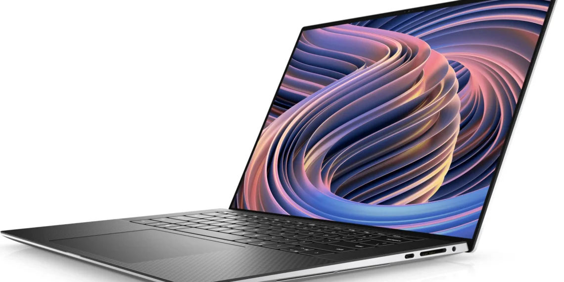 Dell XPS 15 (9520) - front design view