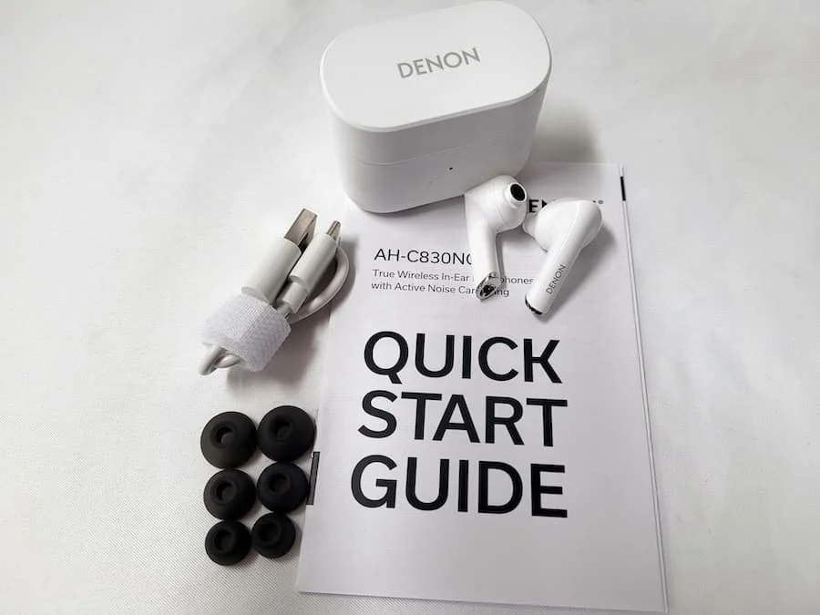 Denon AH-C830NCW - detail closeup Denon AH-C830NCW - detail closeup