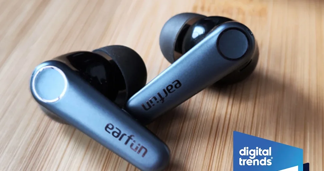 EarFun Air Pro 3 - front design view