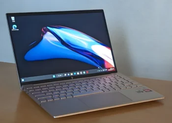 HP Pavilion Aero 13 (2023) - front design view