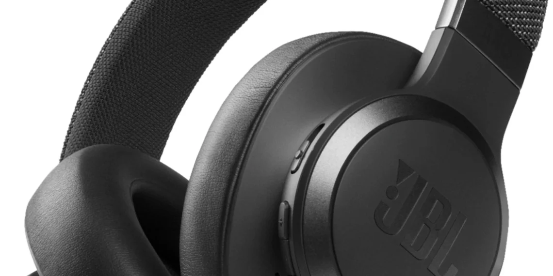 JBL Live 660NC - front design view