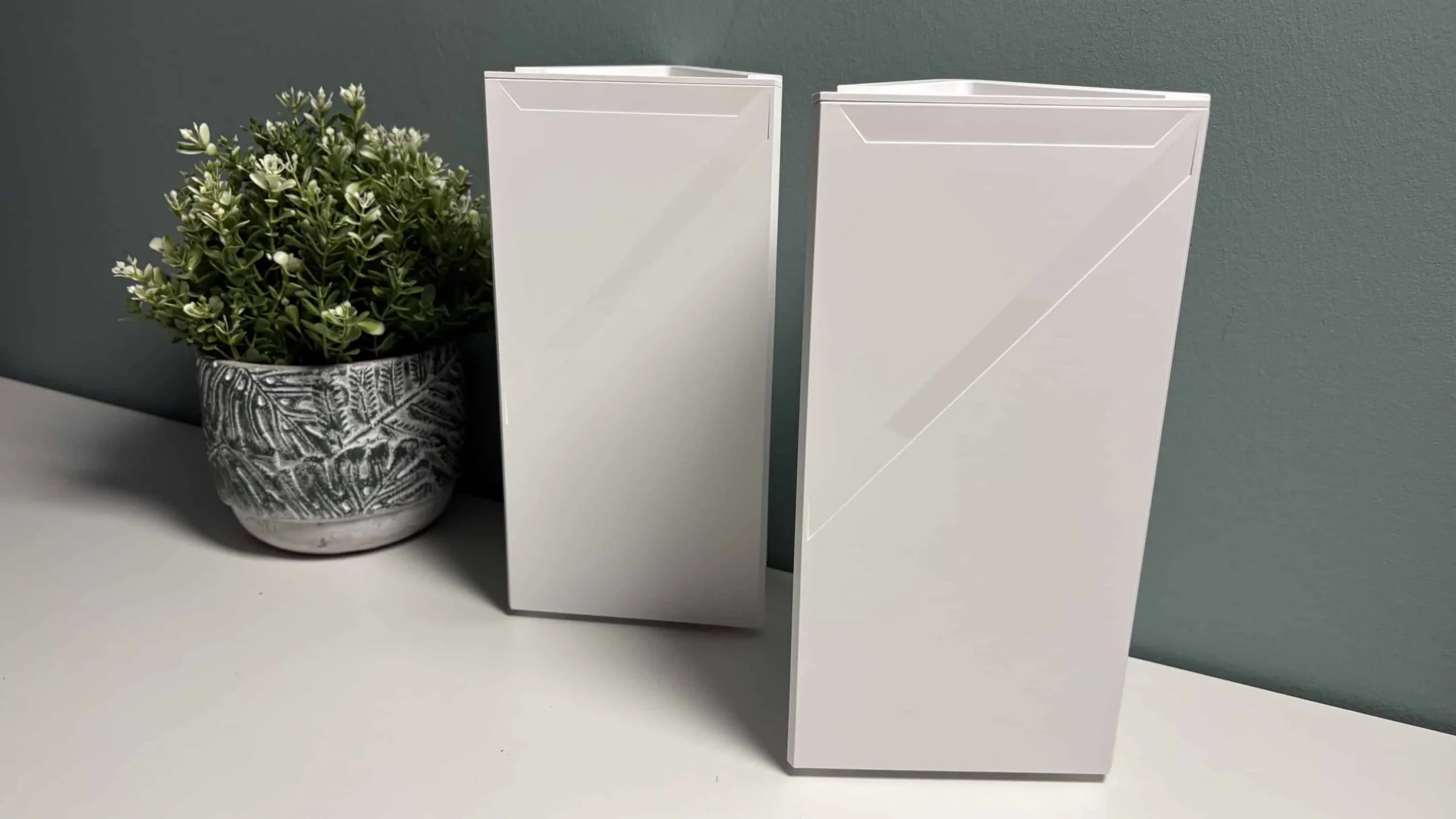 MSI Roamii BE Pro - side profile