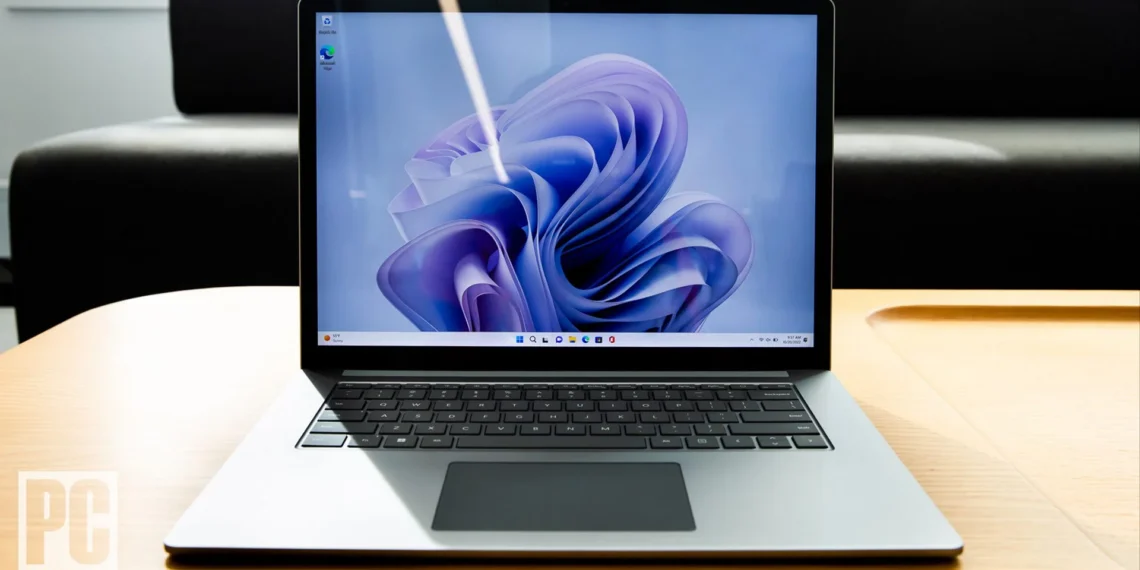 Microsoft Surface Laptop 5 (15-inch) - front design view