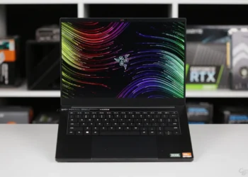 Razer Blade 14 (2023) - front design view