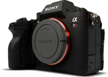 Sony Alpha 7R V - front design view