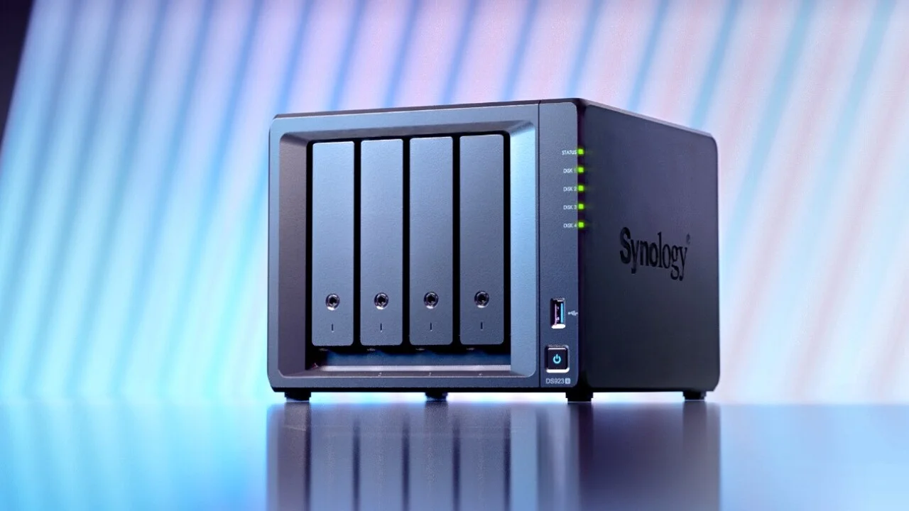 Synology DS923+ NAS - side profile