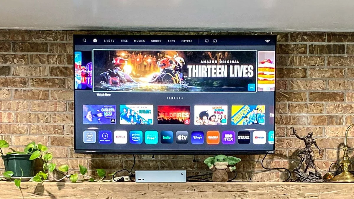 Vizio M-Series Quantum X 4K TV - side profile