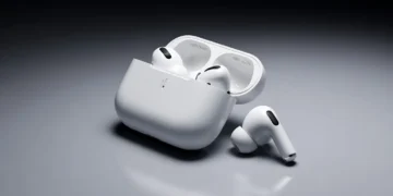 Apple AirPods Pro 3 - front design view