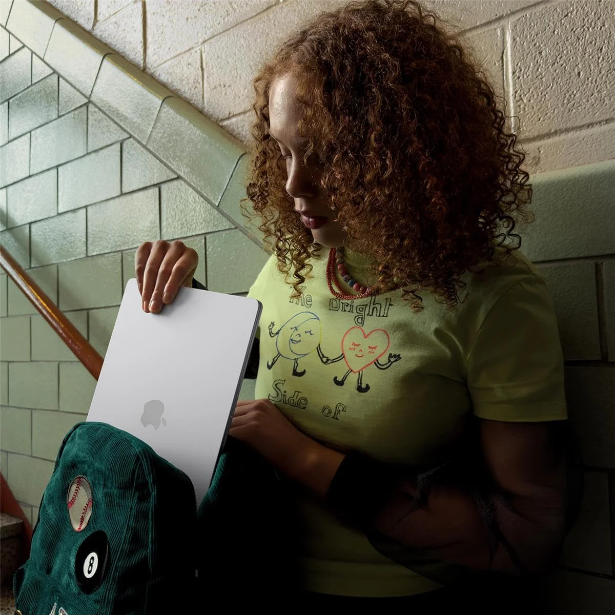 Apple MacBook Air 15 M5 — Amazon gallery image 1