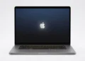 Apple MacBook Pro M6 - front design view